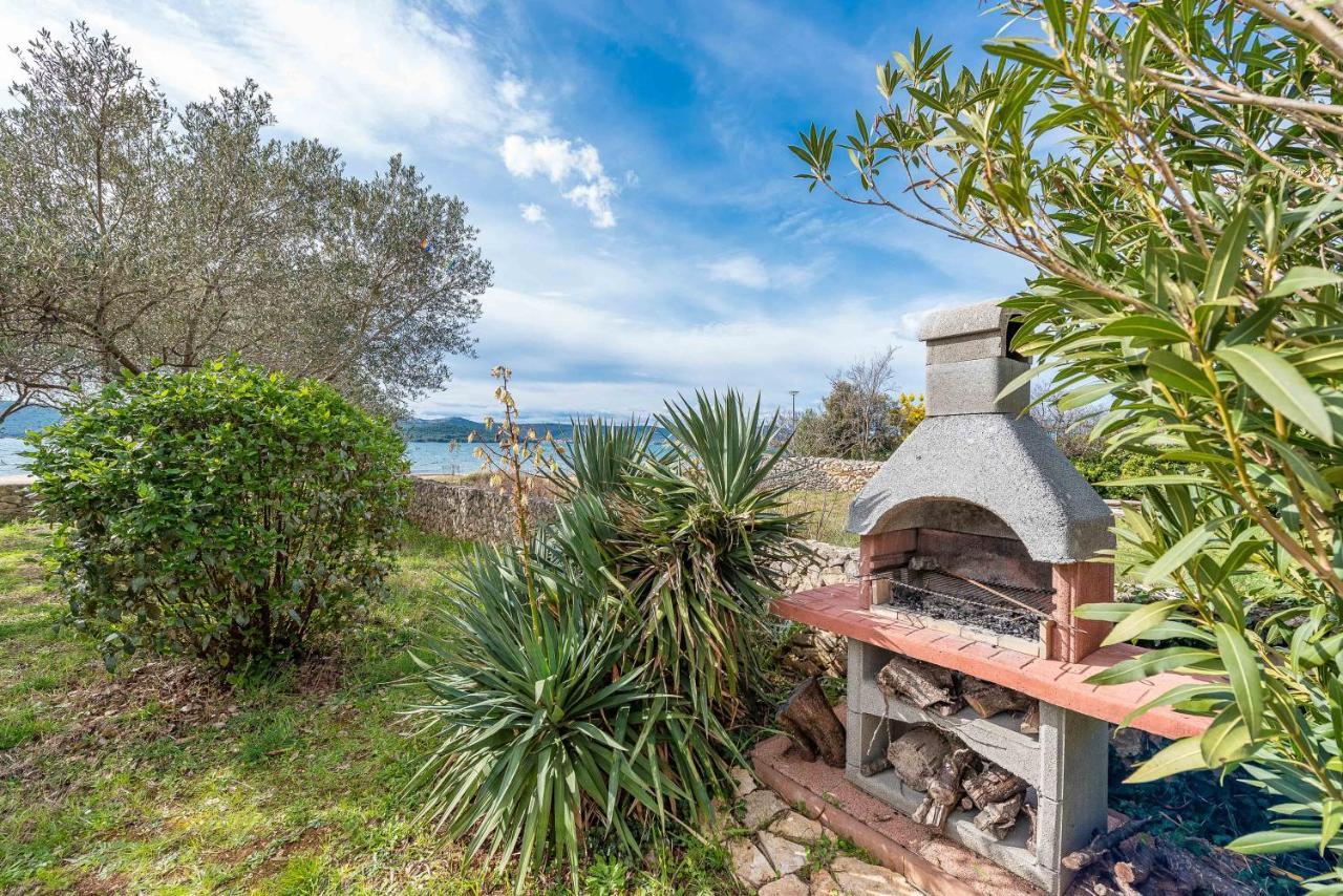 Beachfront Apartment Lostura Turanj Eksteriør bilde